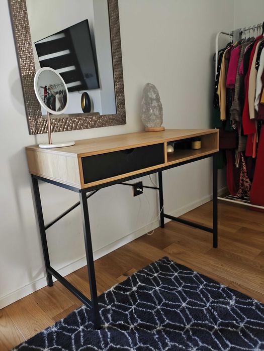 Biurko wymiary ok gl: 48 cm, Dł 95 cm, Wys: 76 cm