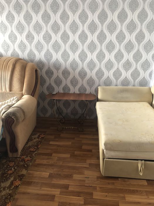 Продається дохкімнатна квартира без меблів ( в аренду не здається)