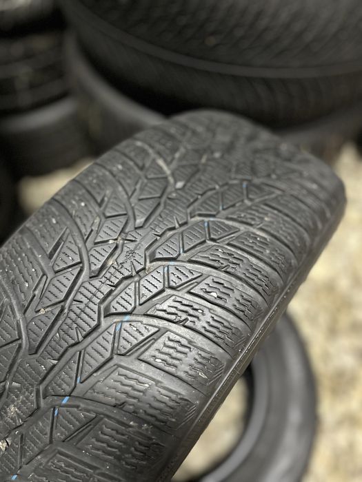215/65 R16 2 шт. Nokian