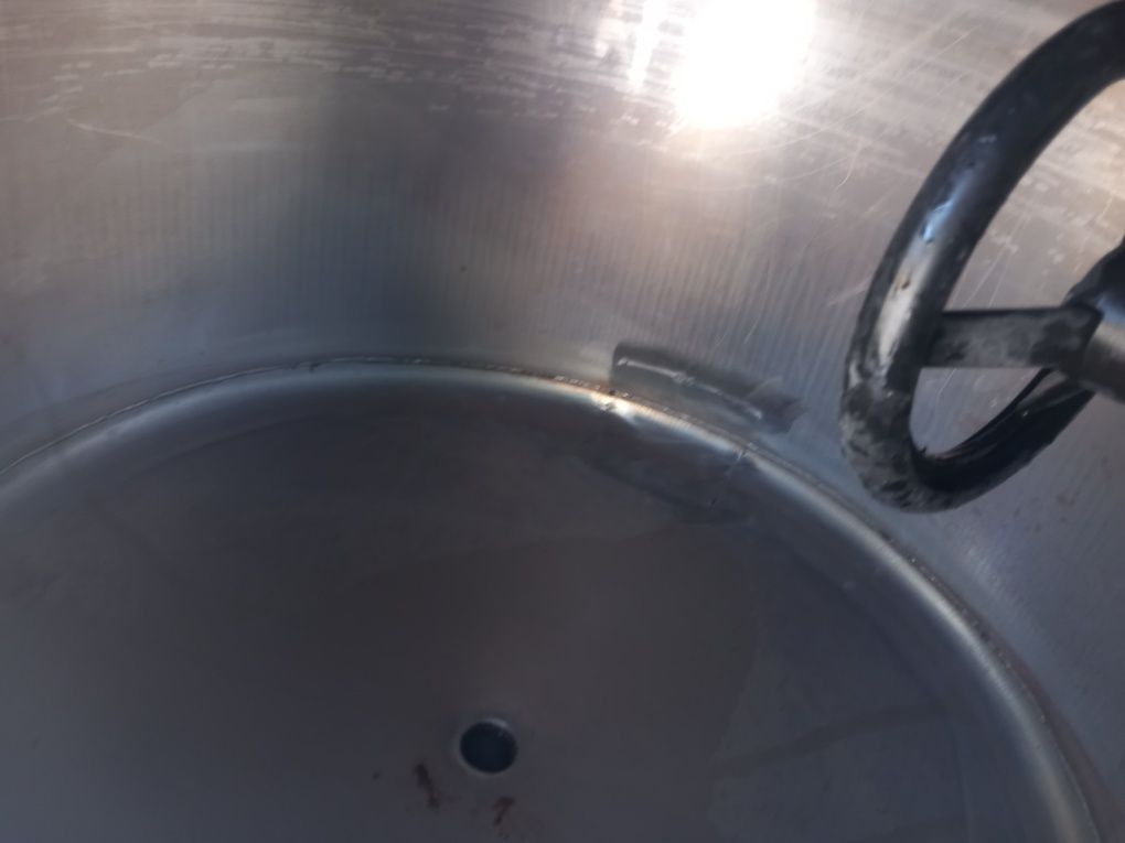 Vende-se depósito inox em bom estado