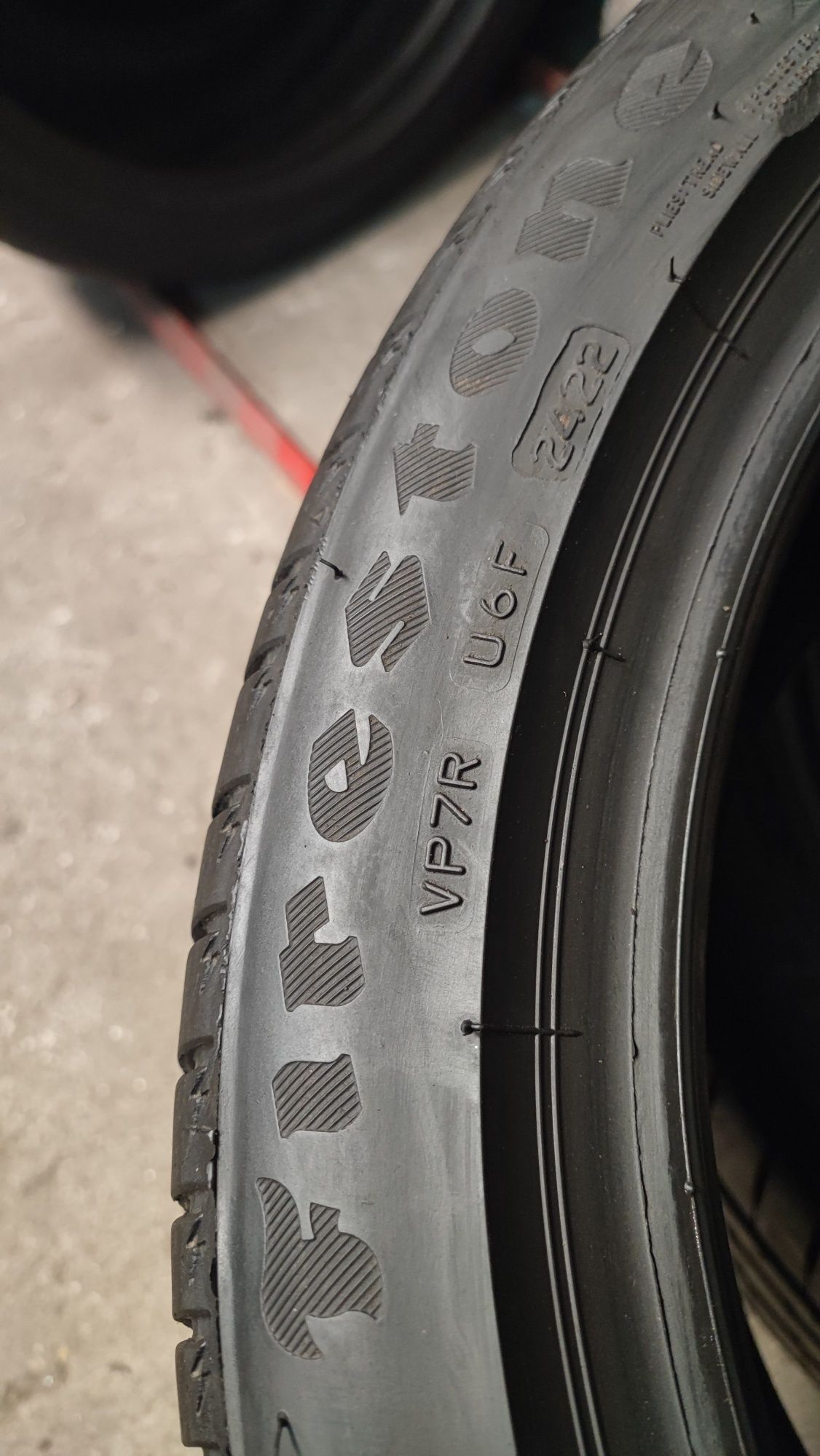 Vendo par 225/45r17 Firestone Roadhawk com 70% piso