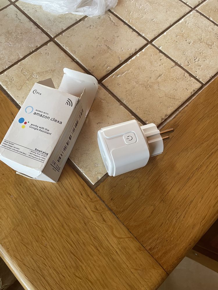 Розумна смарт-розетка Wi-Fi Smart Plug  Tuya Smart Life APP 20A