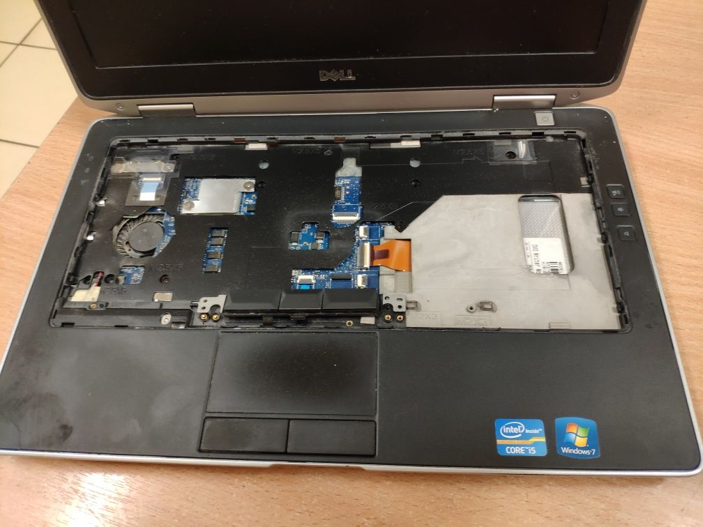 Dell na części uszkodzony