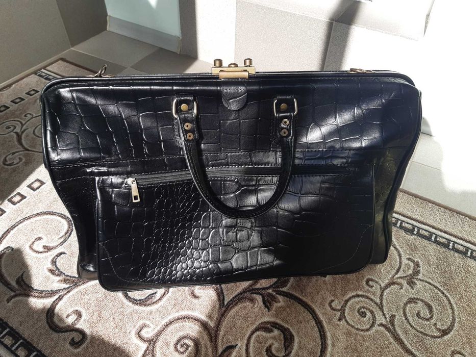 Шкіряна чоловіча дорожня сумка