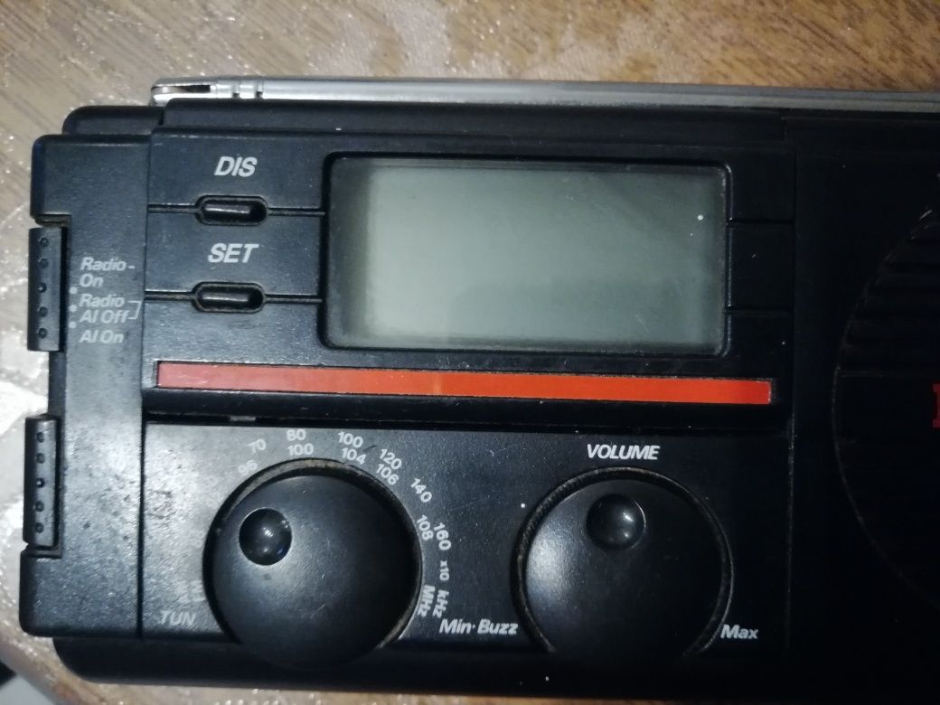 Leitor de CD e Rádio Colecção Anos 80