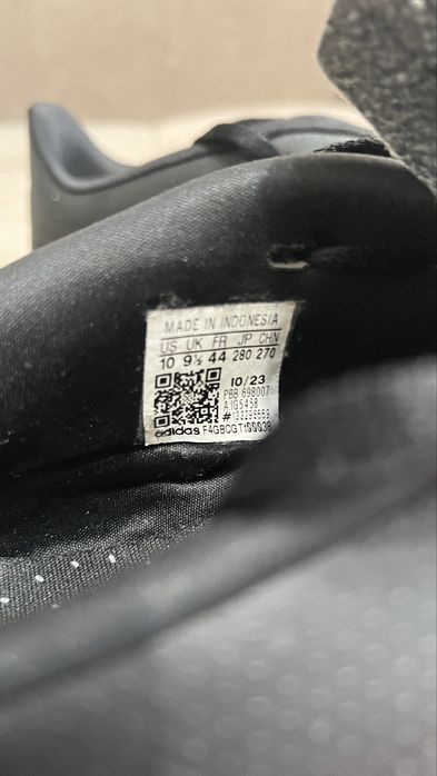 Сороконіжки Adidas predator