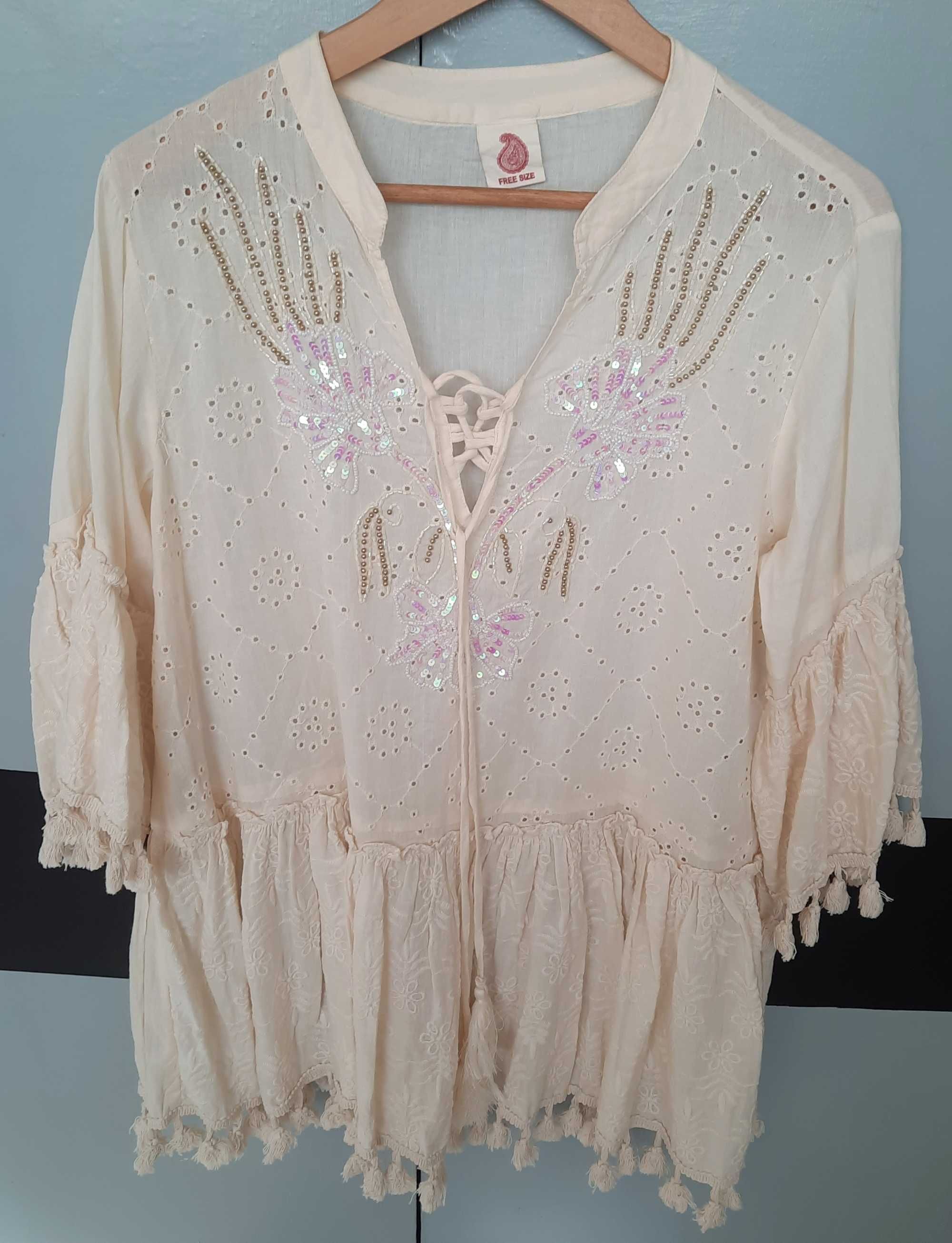 Blusas e Vestidos - 5€ cada