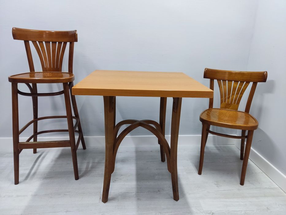 Stół stolik Fameg 70/70  10 szt.