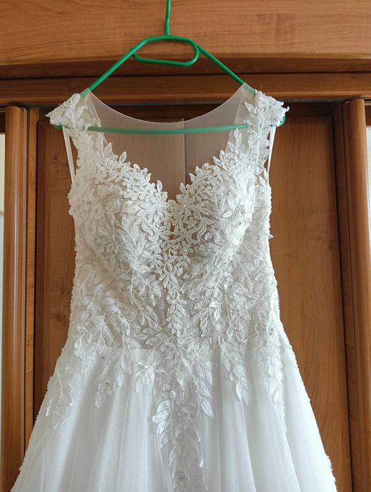 Suknia ślubna r. 38 klasyczna litera A