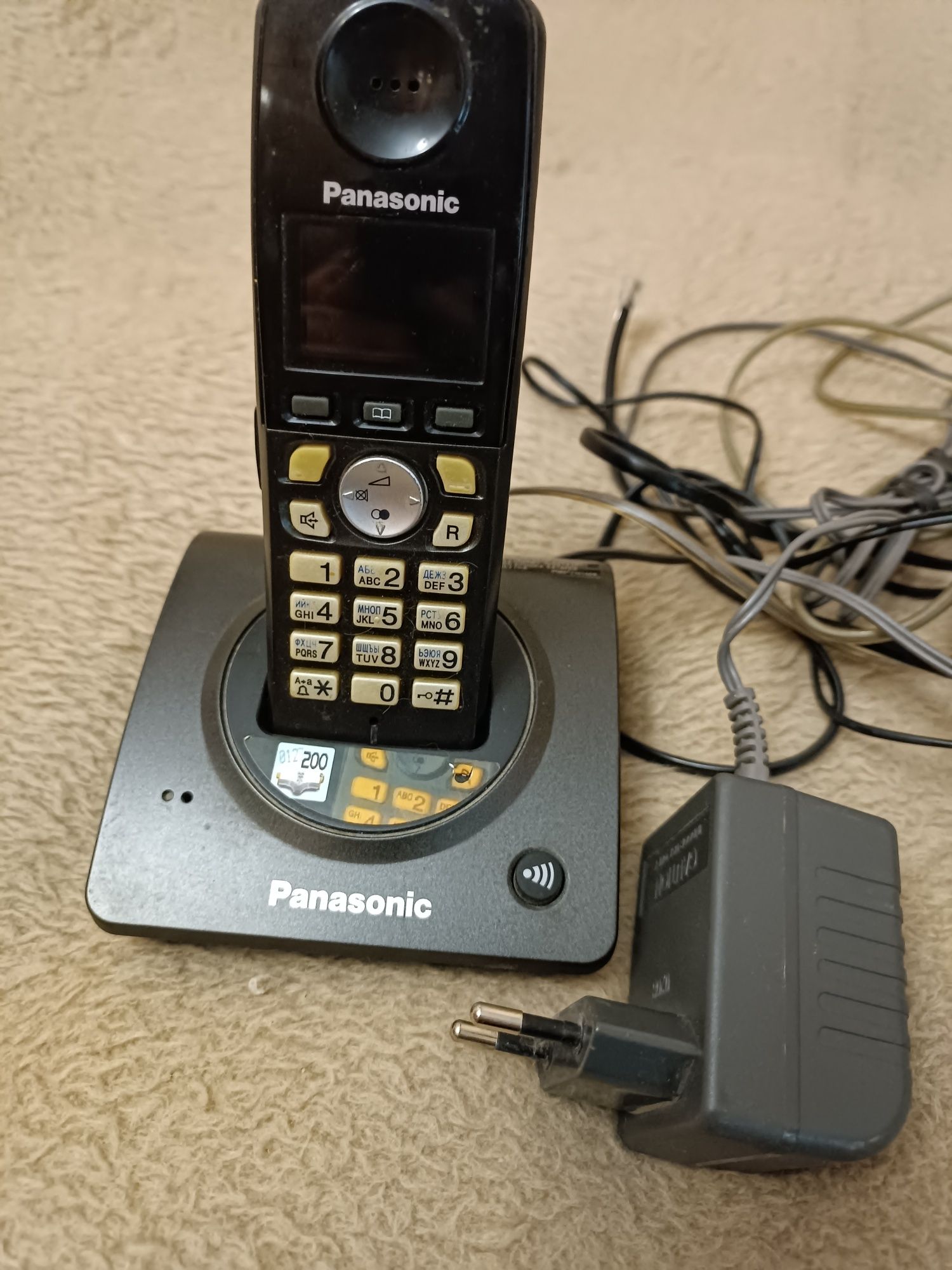 Стаціонарний телефон Panasonic KX-TG8077