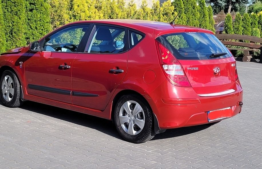 Klapa bagażnika Hyundai i30 2010r I