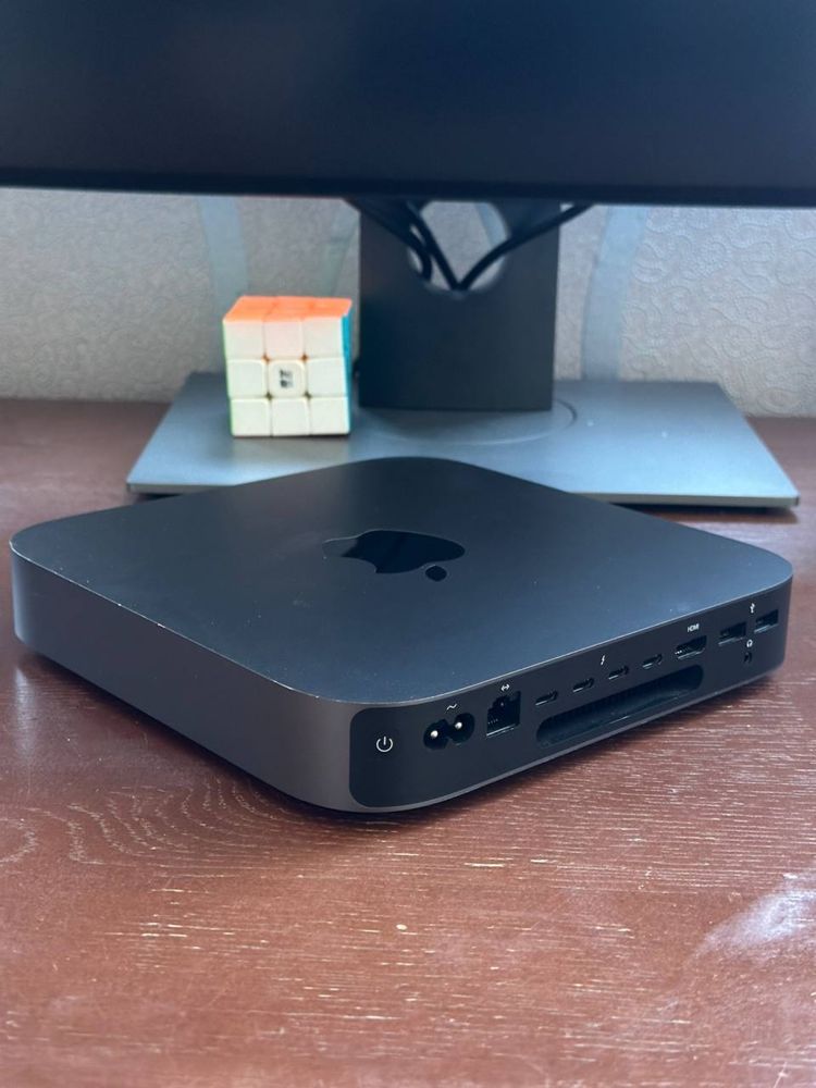 Apple Mac Mini 2018p i5/16Gb/256Gb SSD