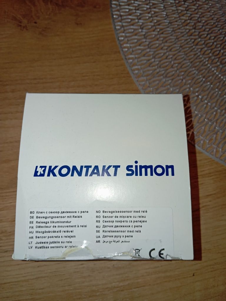 Czujnik ruchu z przekaźnikiem Simon 55