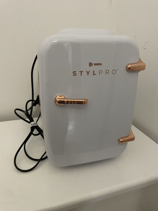 Lodówka kosmetyczna stylpro bc60c beauty fridge