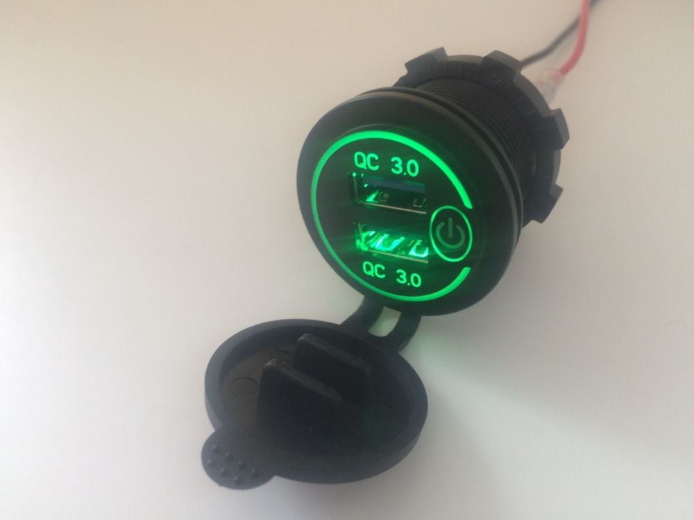 Автомобильная быстрая USB зарядка QC 3.0 с кнопкой вкл/выкл, 12V - 24V