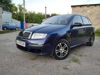 Skoda Fabia 1,2 бензин 2006 год