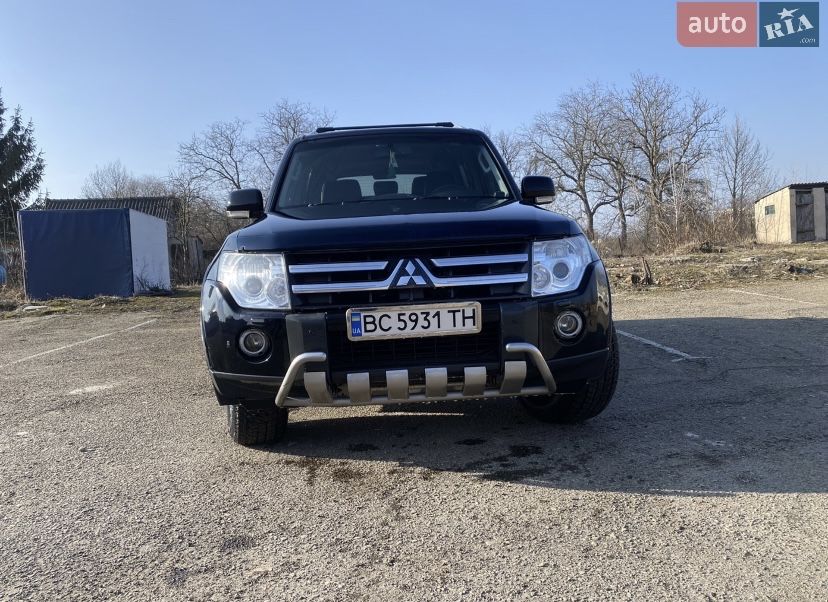 Продам паджеро вагон 4