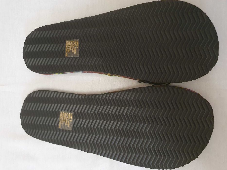 Продам новые оригинальные женские шлепки Jianbulai.