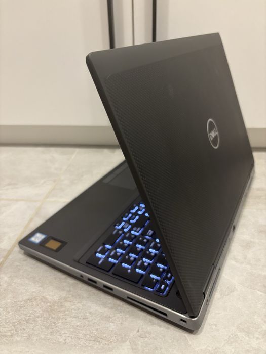 Потужний ноутбук Dell Precision 7540 i5-9400H/32/512/Nvidia T2000