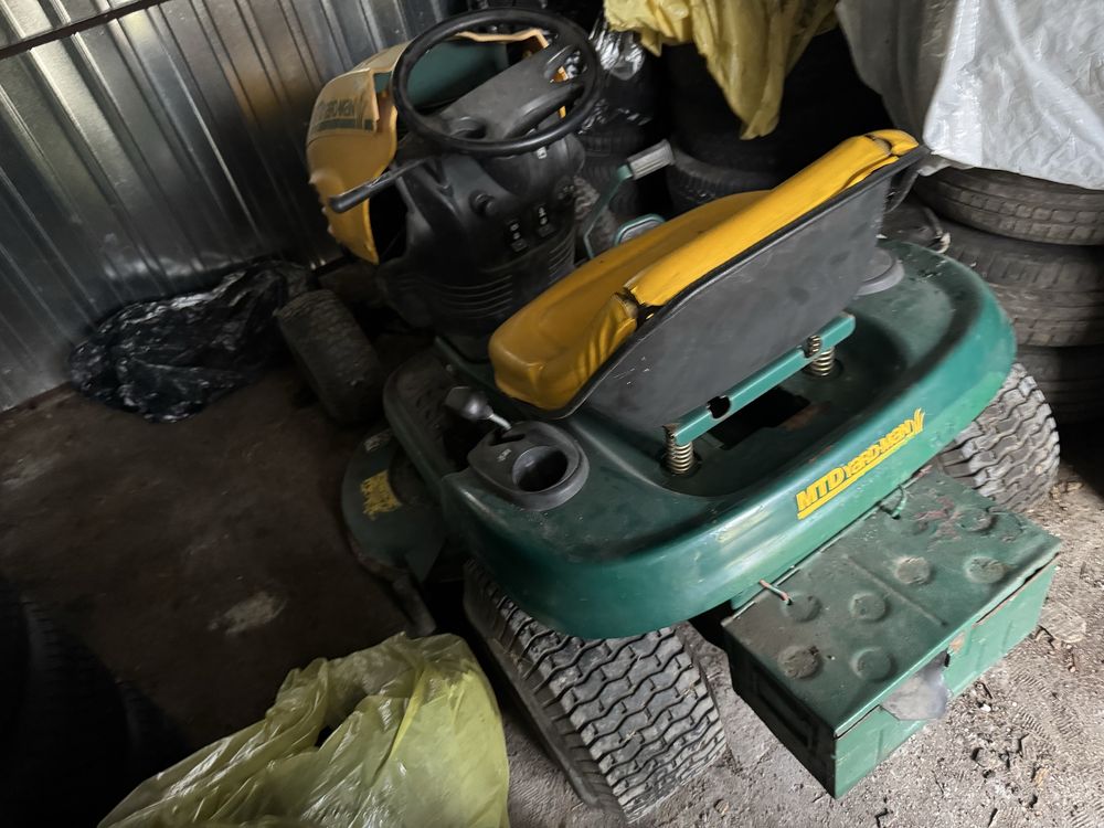 Traktorek do koszenia trawy Mtd yardman traktor kosiarka