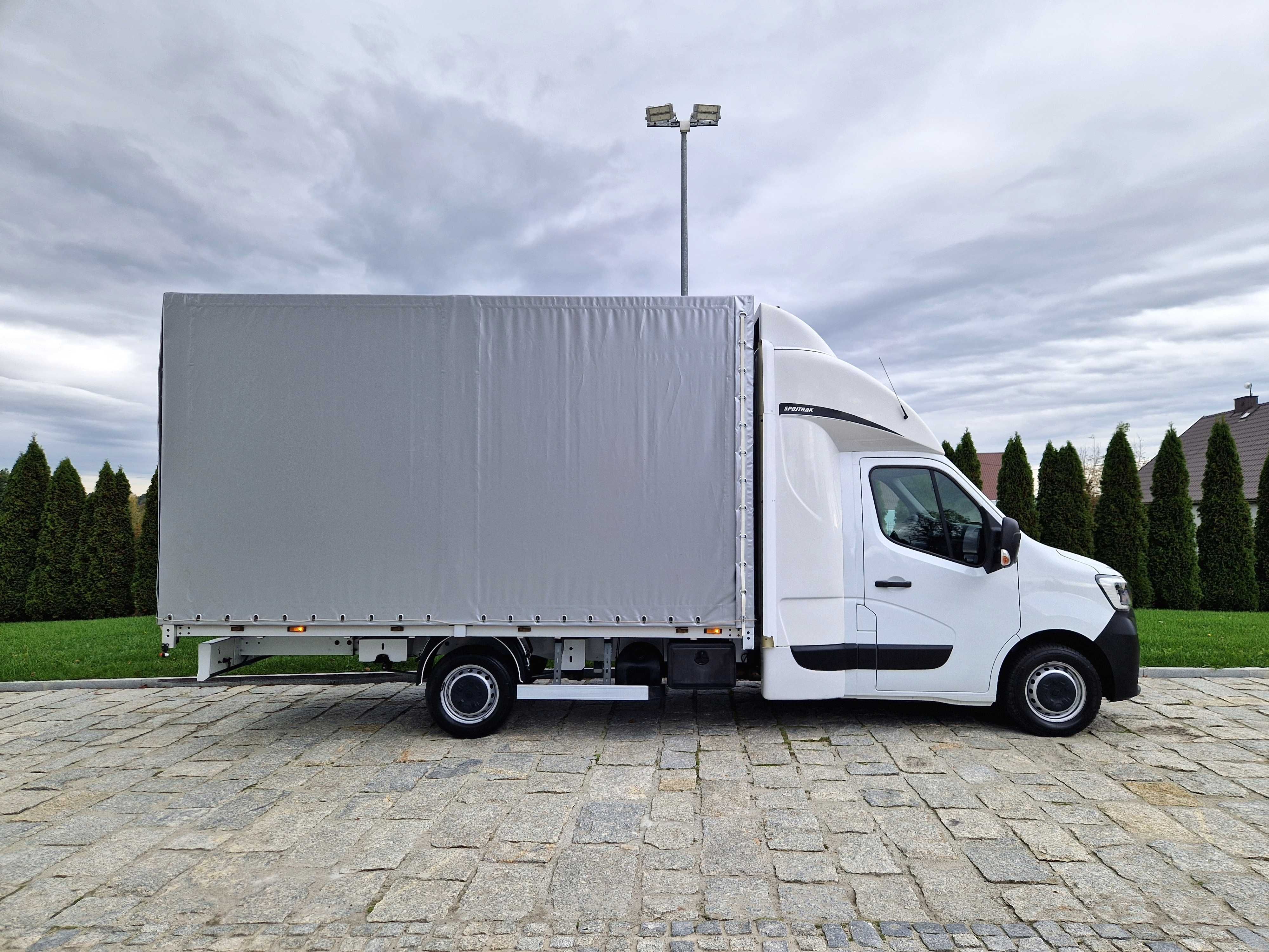 Renault Master Spojtrak Wejkama Międzynarodówka Kurnik 2xAKU Poduszki
