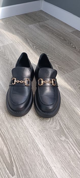 Лофери жіночі шкіряні