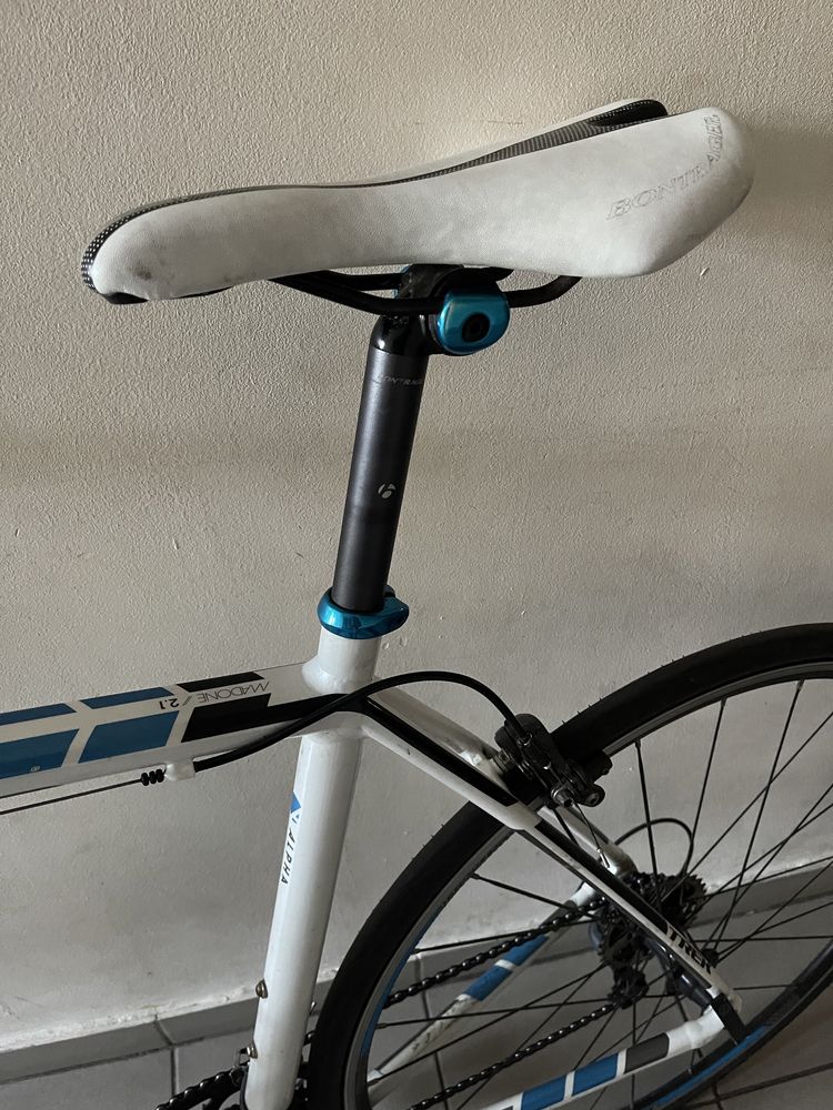 Велосипед Trek Madone 2.1