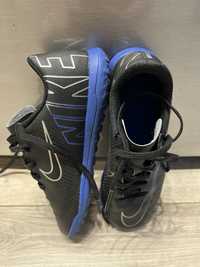 Сороконіжки Nike 33р.