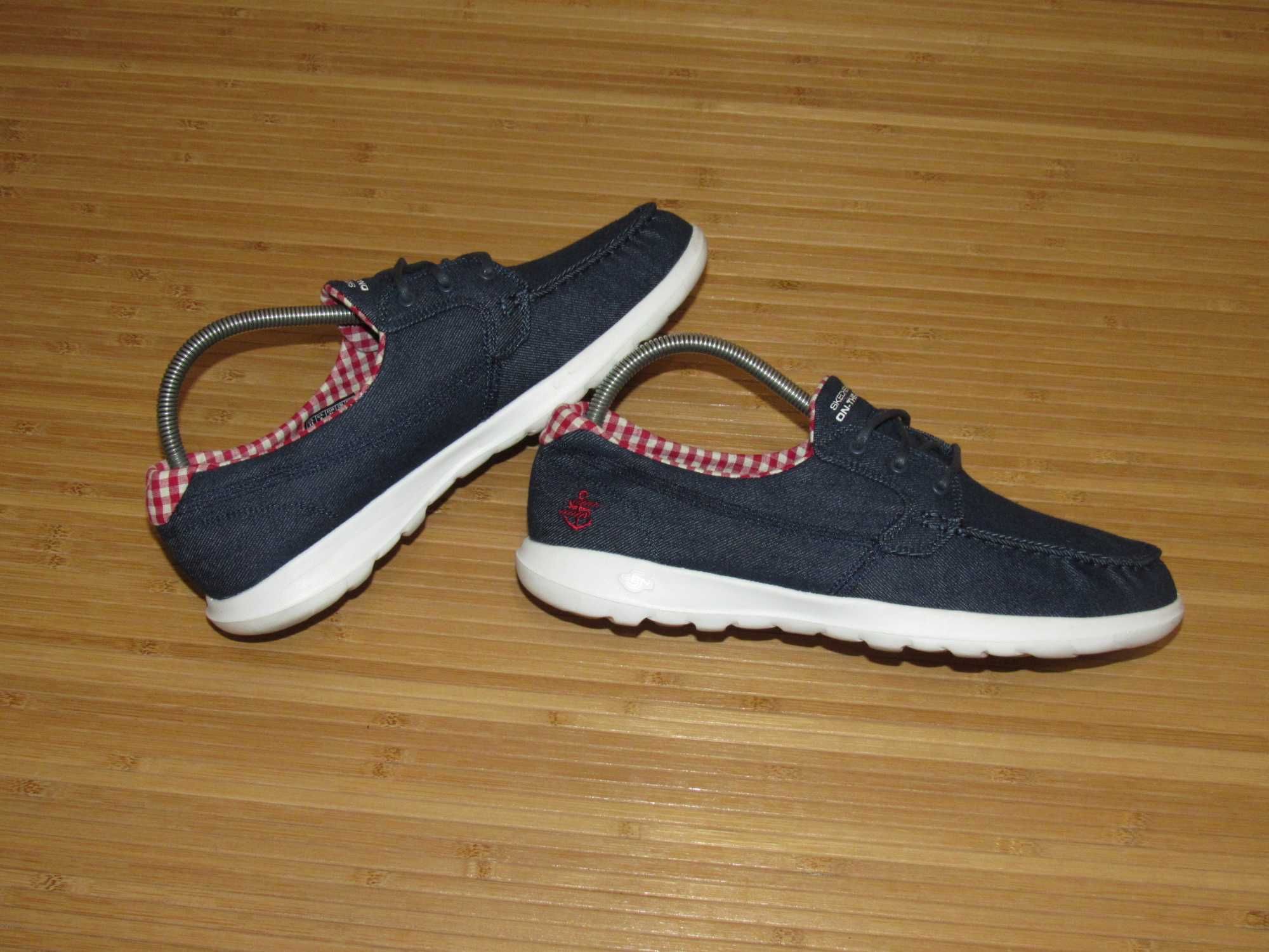 Сліпони Skechers Go Walk;  EUR-41