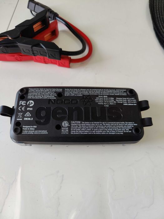 Пусковий пристрій noco cb40 boost plus бустер 1000 а