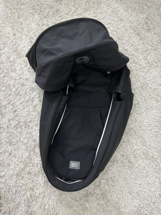 Cybex priam 4.0 tapicerka na  gondole deep black