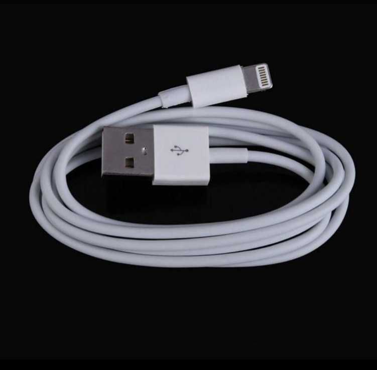 Usb кабель для зарядки iPhone.