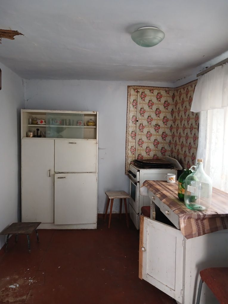 Продаю 3к/ квартира в доме ) село Антоновка ( Николаевской  обл.)