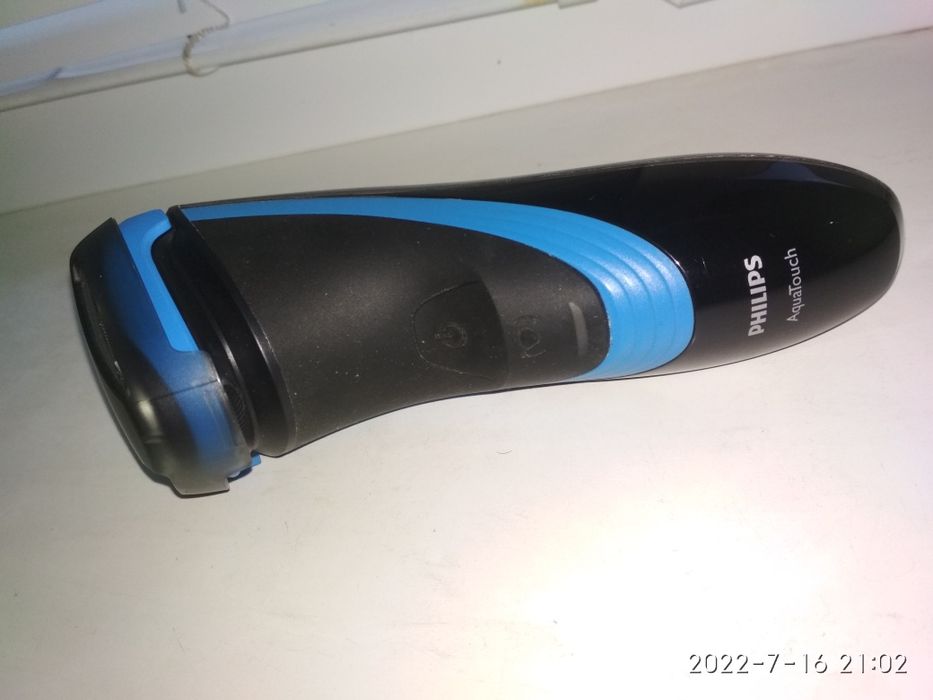 Бритва PHILIPS AquaTouch AT756
