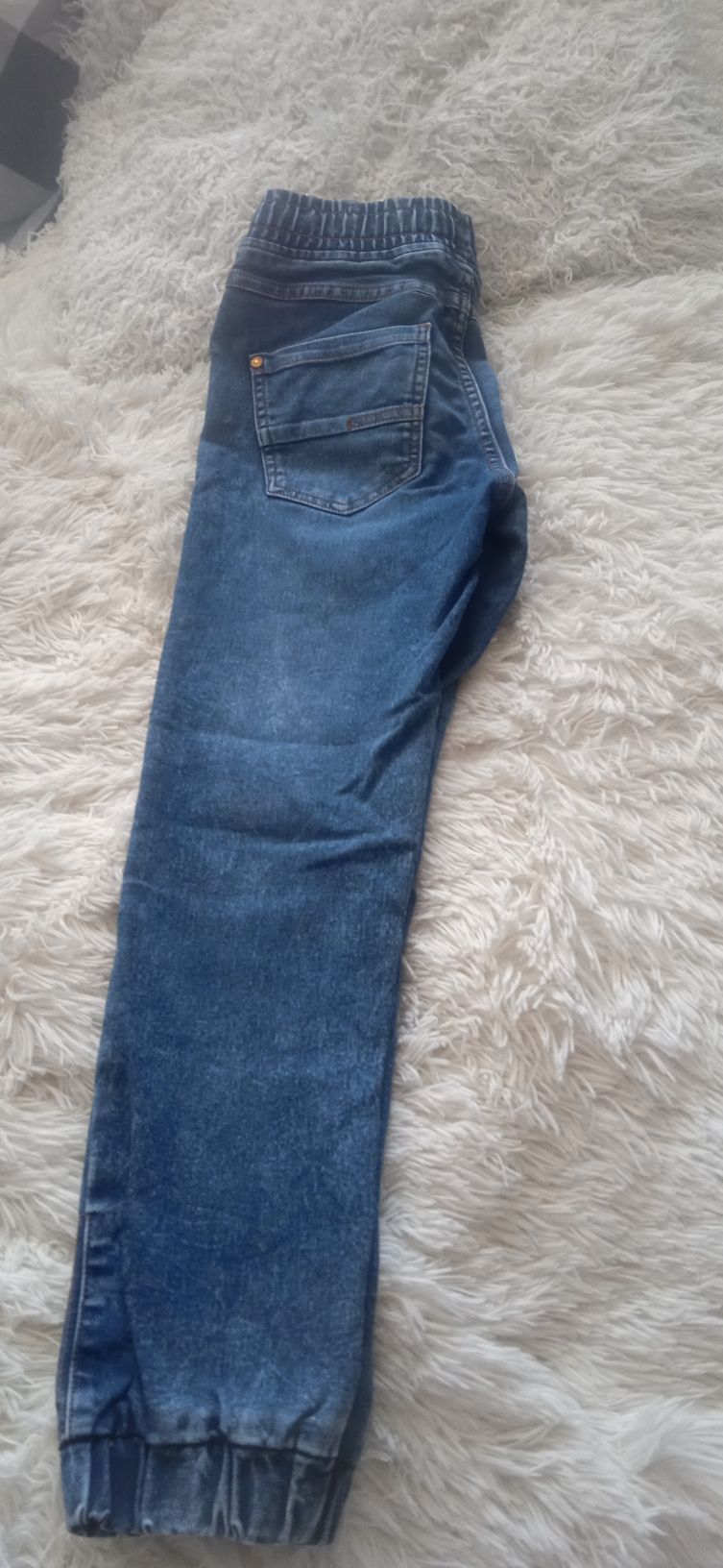 Spodnie chłopięce rozmiar 140 jeans