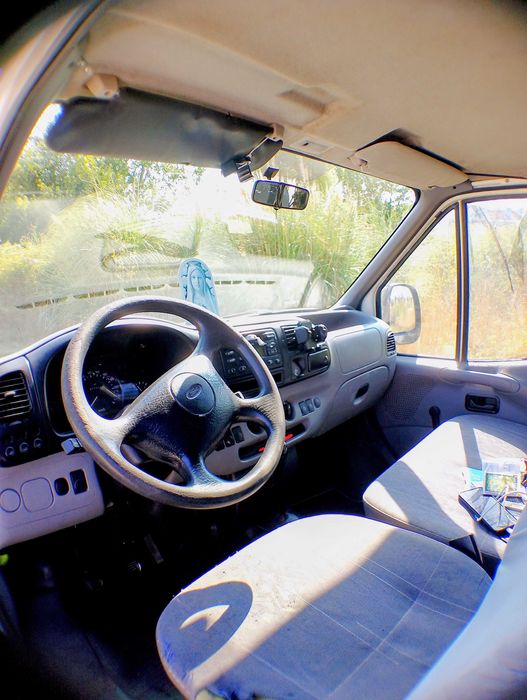 Ford Transit Campervan - Dormitorio