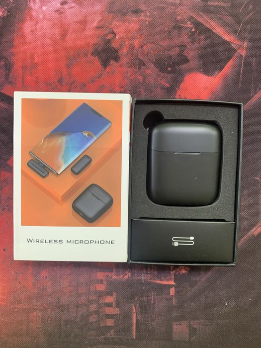 Мікрофон бездротовий петличний з кейсом для зарядки