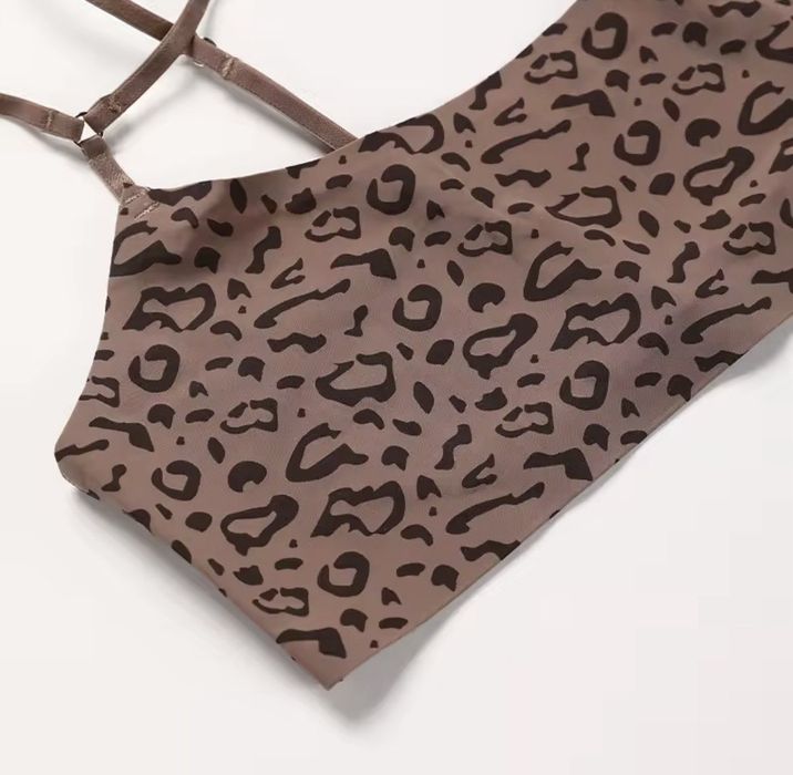 Новий комплект жіночої білизни