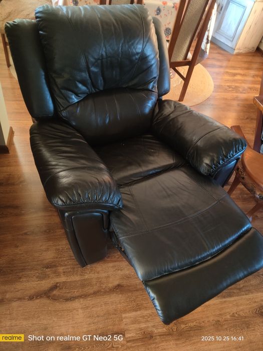 Fotel skórzany rozkładany