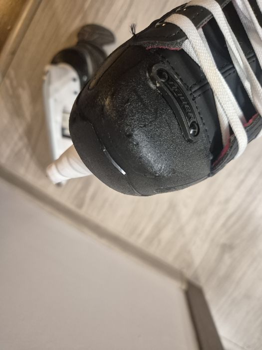 Łyżwy hokejowe Bauer PRO