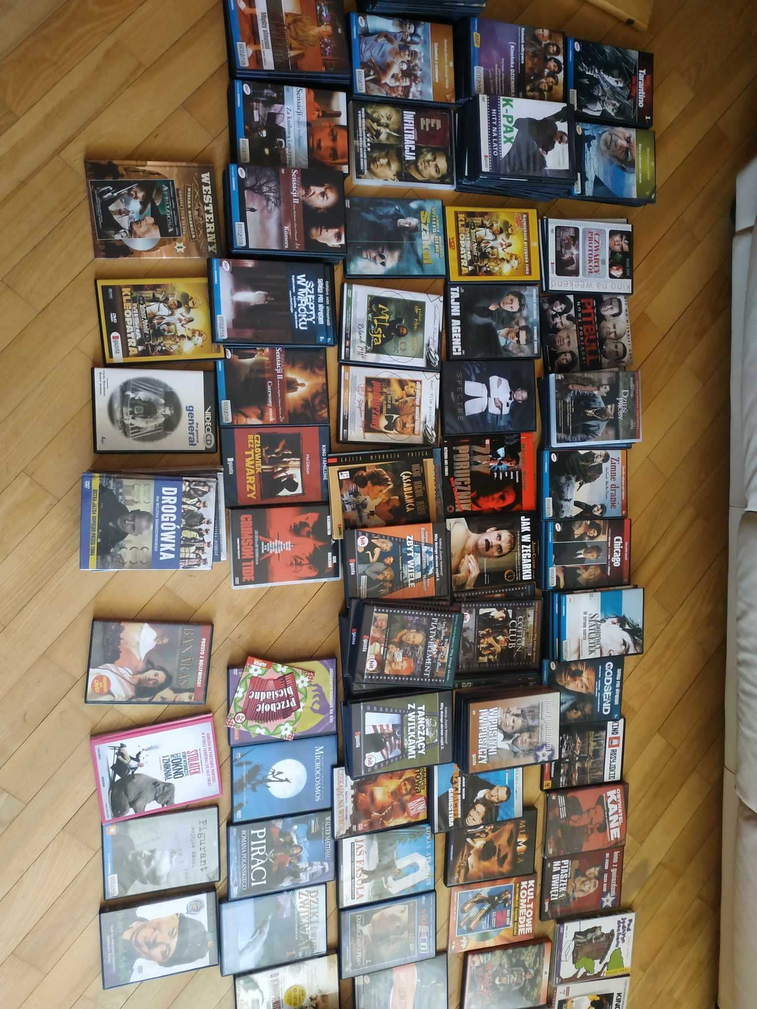 Filmy DVD ponad 250 sztuk, kolekcja 250 szt.