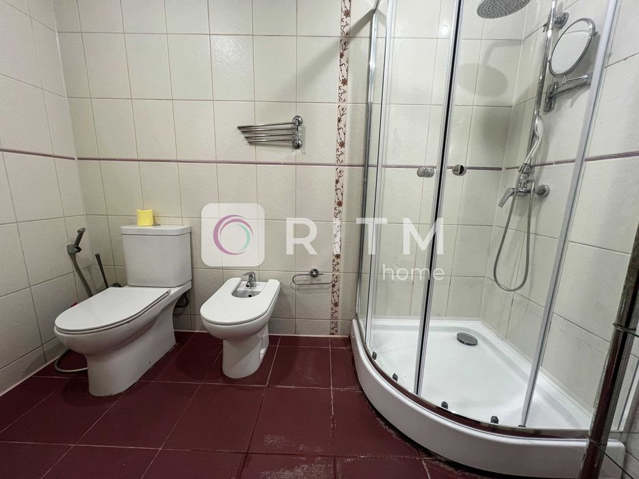 Оренда будинку в районі Київського майдану (центр міста)