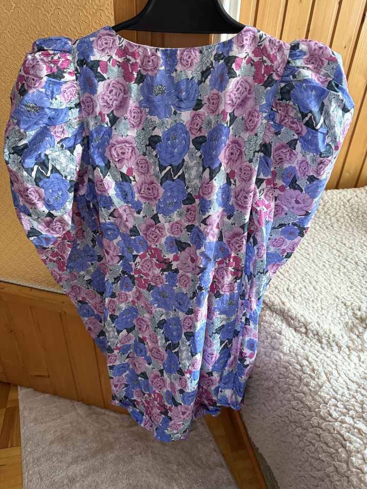 Laurella sukienka w kwiatki xs