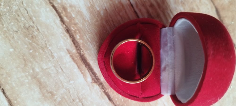 Obraczka bardzo ladna