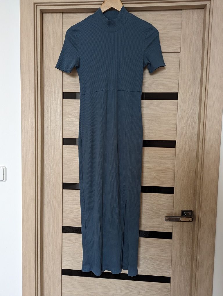 Сукня ZARA блакитна міді в рубчик