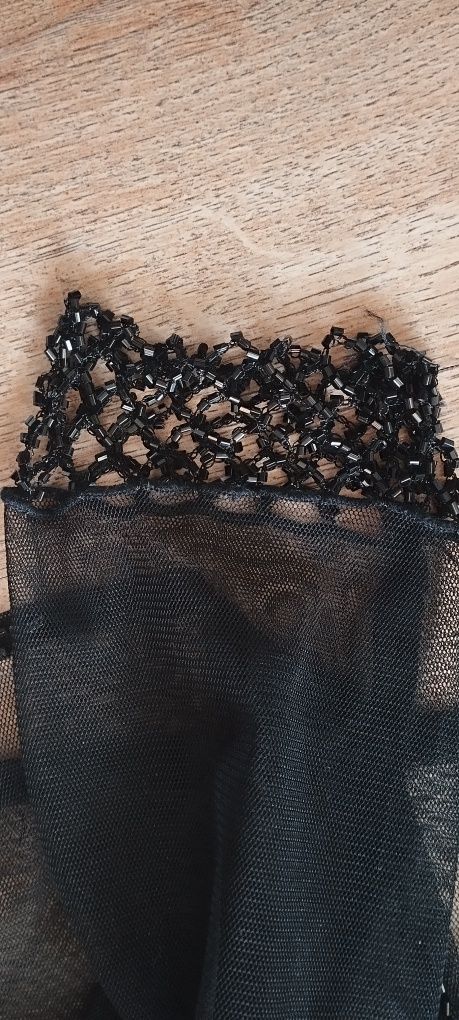Sukienka Piękna czarna , koraliki