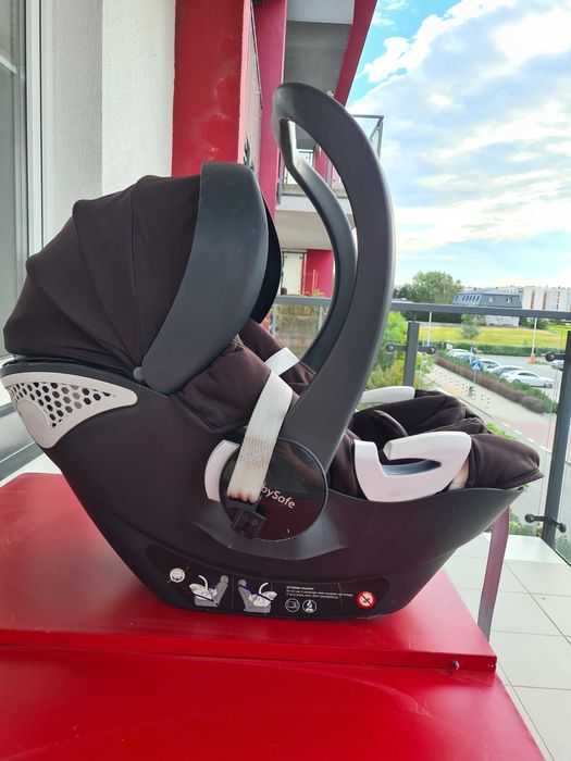 Fotelik samochodowy BabySafe York z bazą Isofix czarny