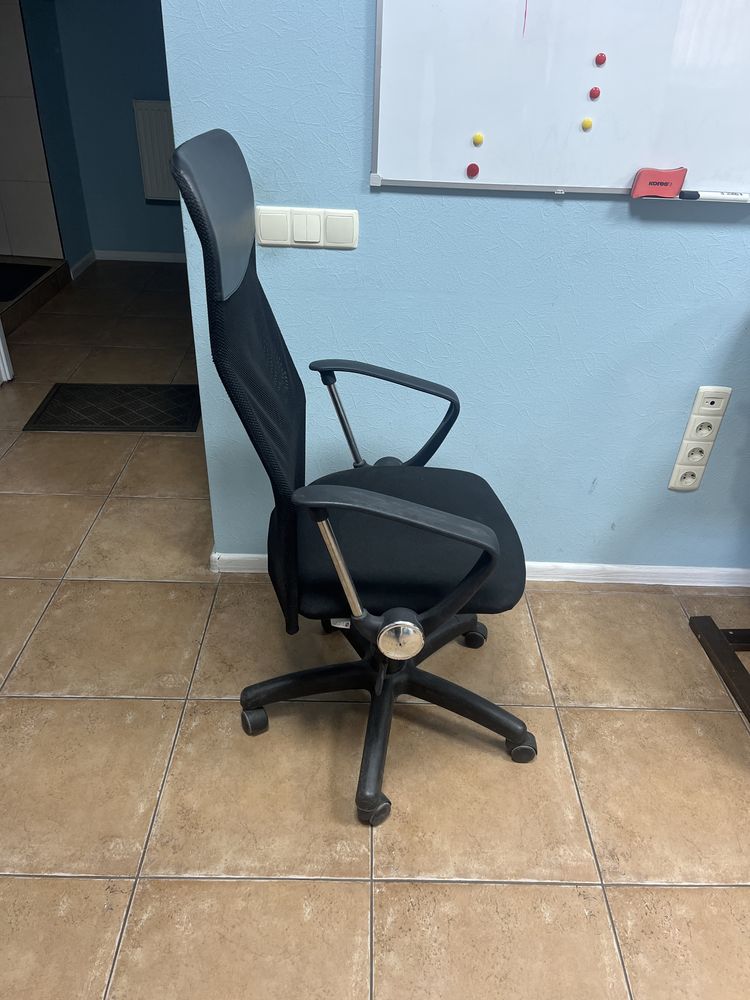 Стілець стул офісний