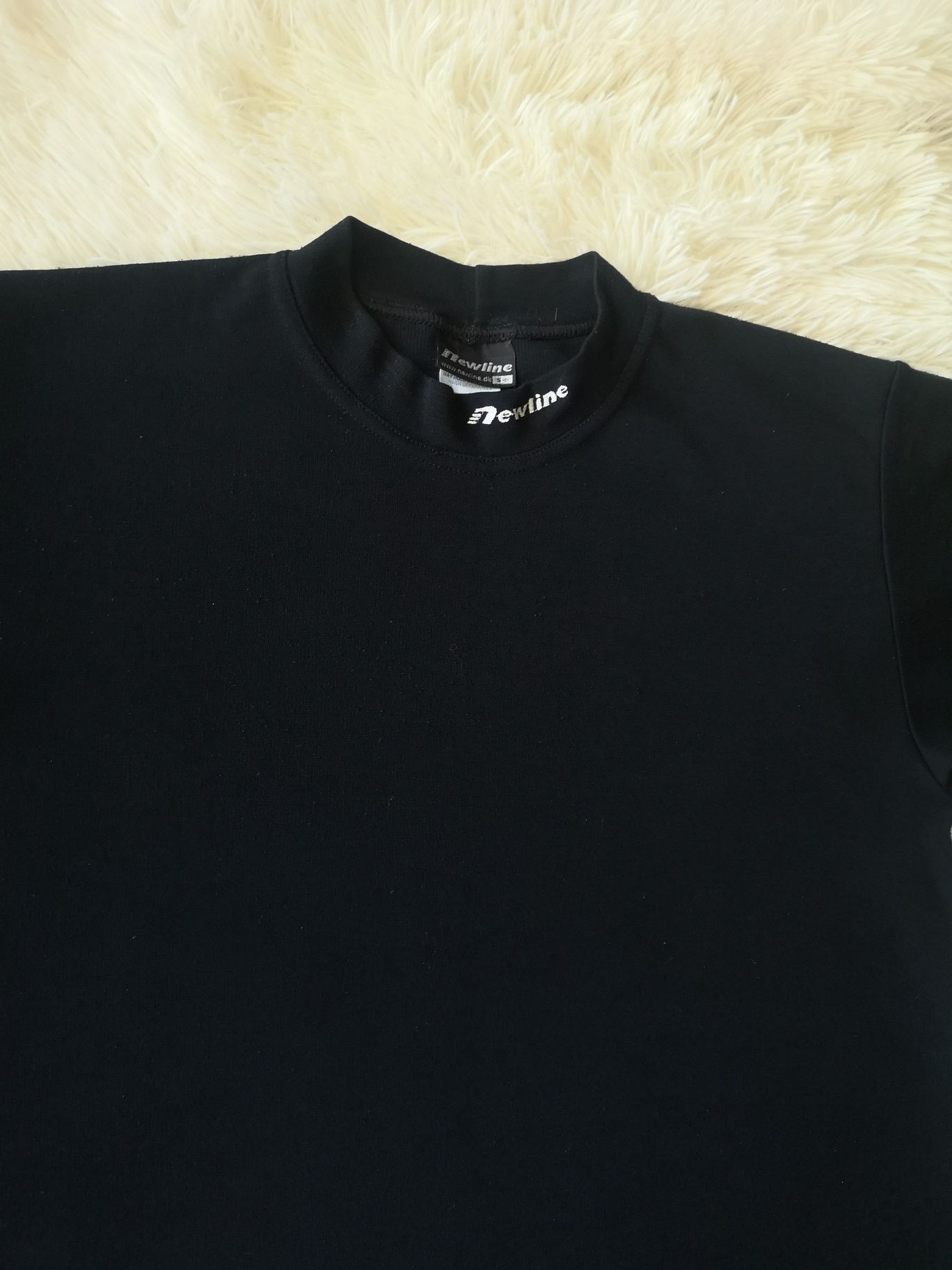 T-shirt newline S