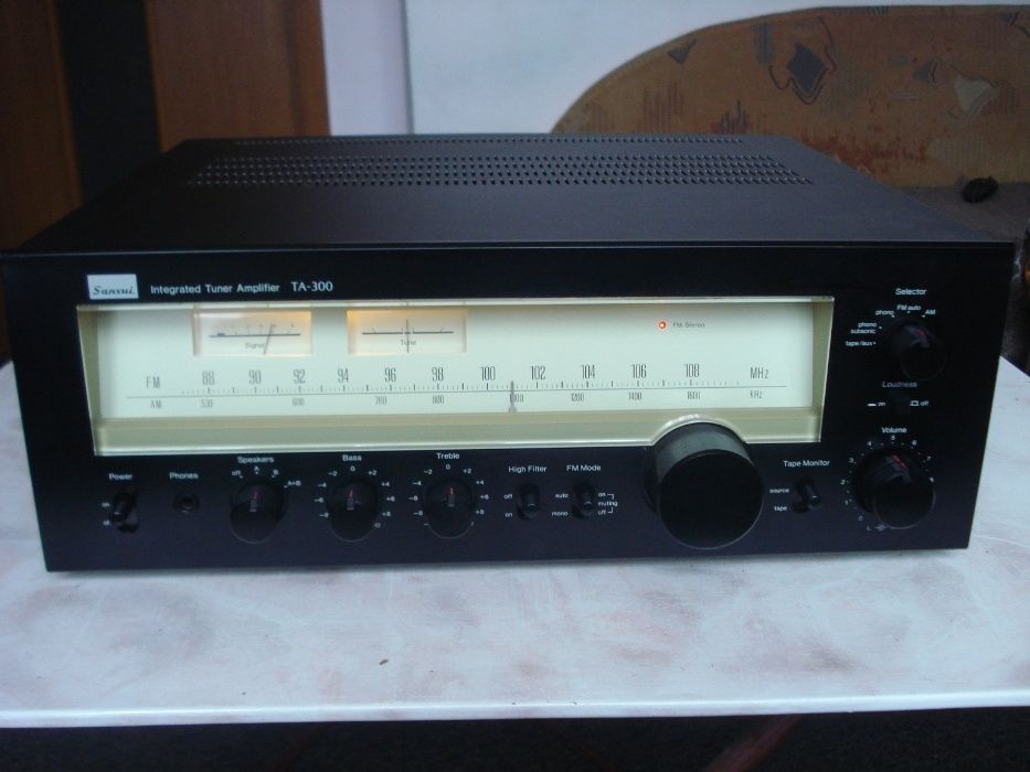 Ресівер "Sansui"  TA-300, AU-2900